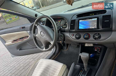 Седан Toyota Camry 2002 в 