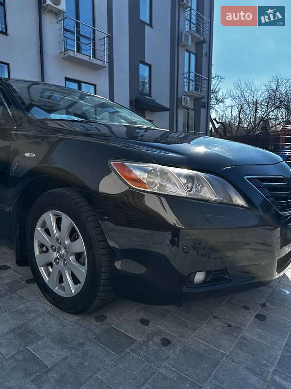 Седан Toyota Camry 2006 в Киеве