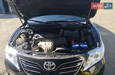 Седан Toyota Camry 2009 в 