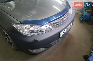 Седан Toyota Camry 2004 в 