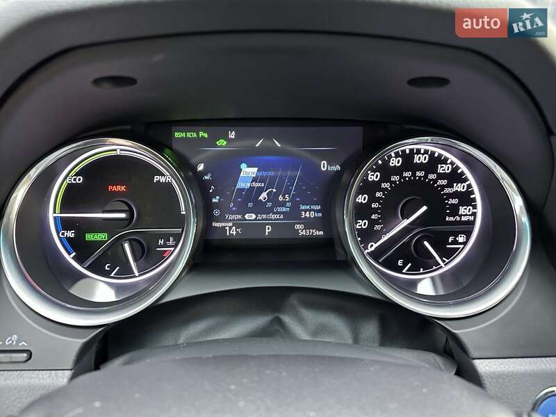 Седан Toyota Camry 2018 в Харкові