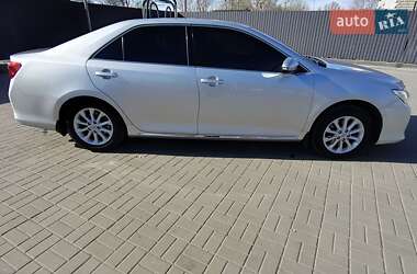 Седан Toyota Camry 2015 в 