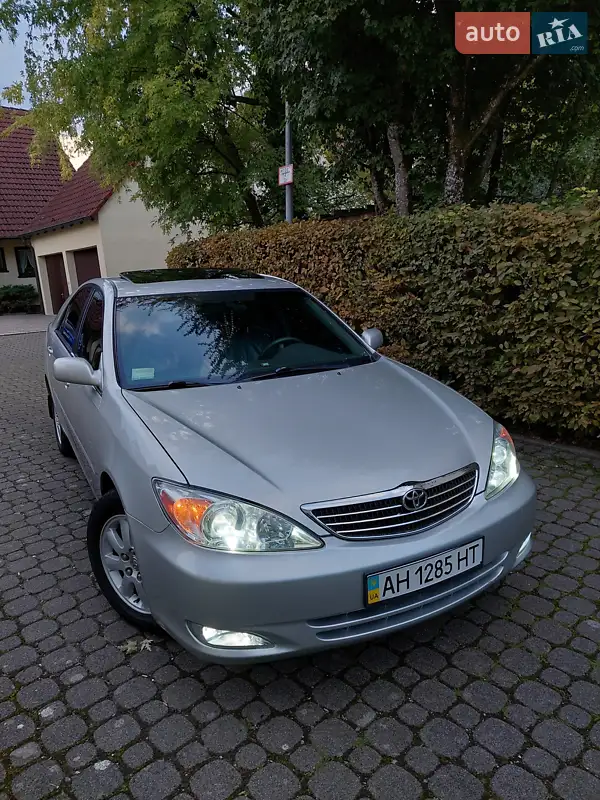 Toyota Camry 2004