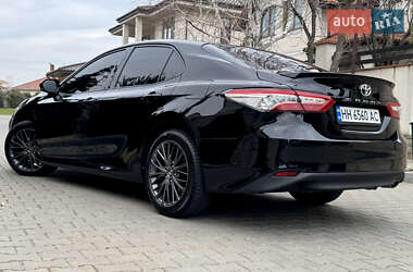 Седан Toyota Camry 2017 в 