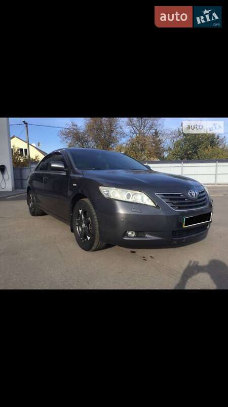 Седан Toyota Camry 2008 в Желтых Водах