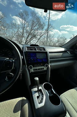 Седан Toyota Camry 2013 в 