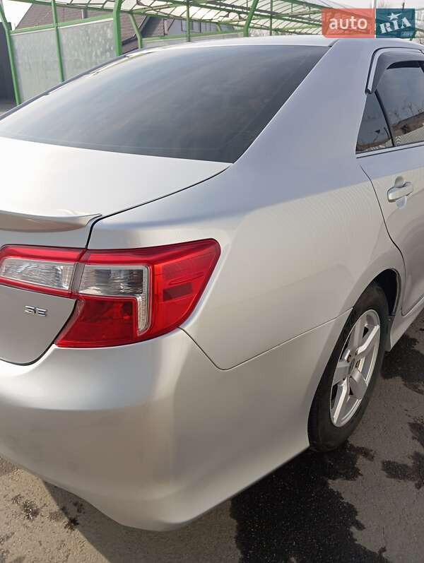 Седан Toyota Camry 2013 в Богуславі