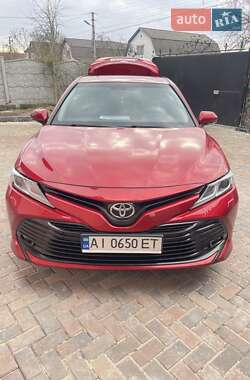 Седан Toyota Camry 2018 в Фастові