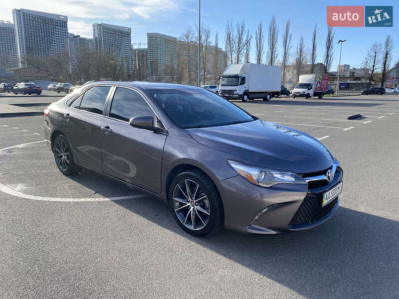Toyota Camry 2017