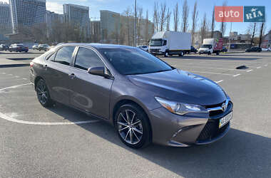 Седан Toyota Camry 2017 в 