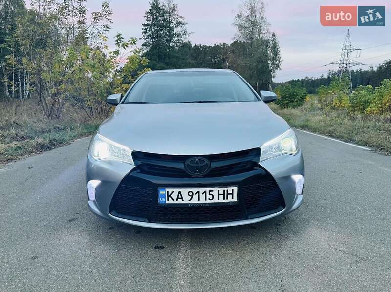 Седан Toyota Camry 2014 в Києві
