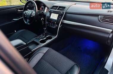Седан Toyota Camry 2014 в 