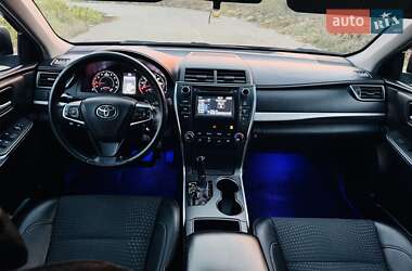 Седан Toyota Camry 2014 в 