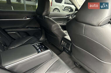Седан Toyota Camry 2020 в 