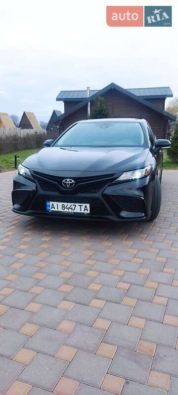 Седан Toyota Camry 2022 в Белой Церкви