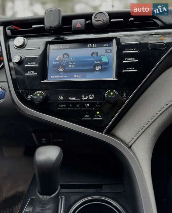 Седан Toyota Camry 2018 в Вінниці