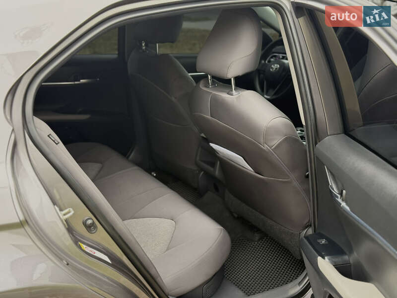 Седан Toyota Camry 2018 в Вінниці