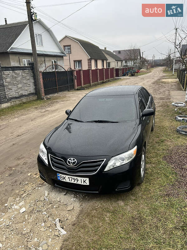 Toyota Camry 2010