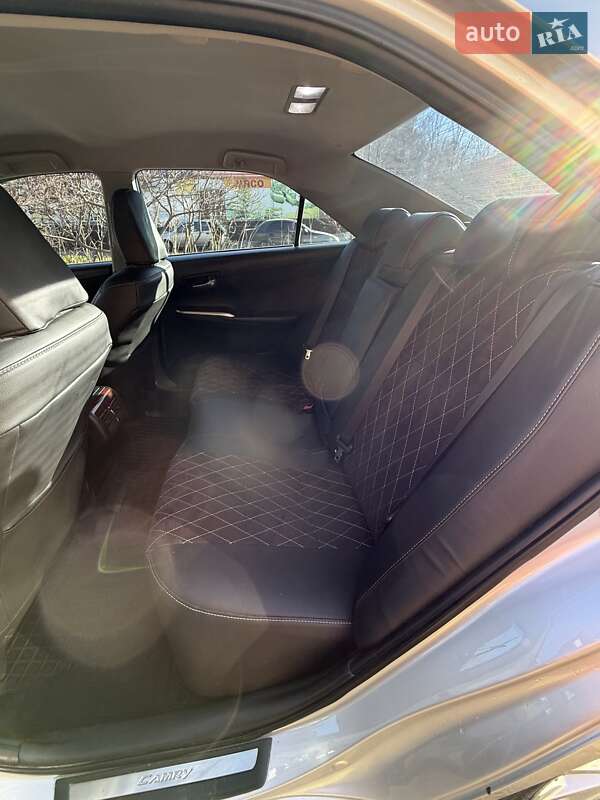 Седан Toyota Camry 2011 в Харькове