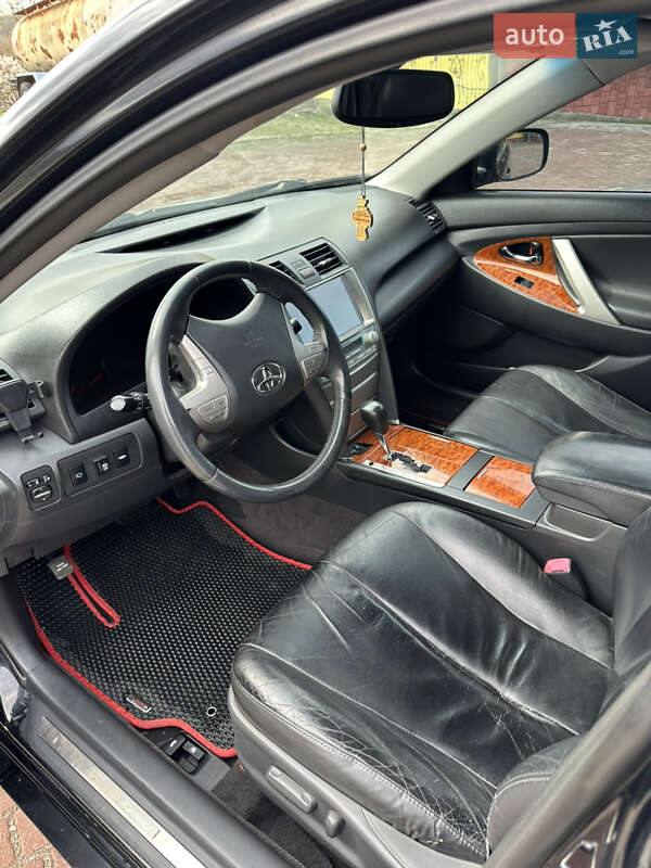 Седан Toyota Camry 2007 в Хырове