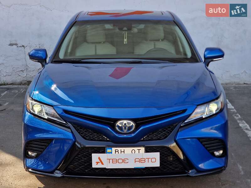 Седан Toyota Camry 2019 в Одесі