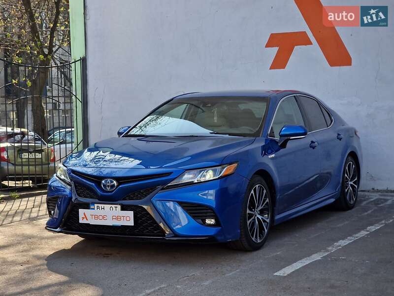 Седан Toyota Camry 2019 в Одесі