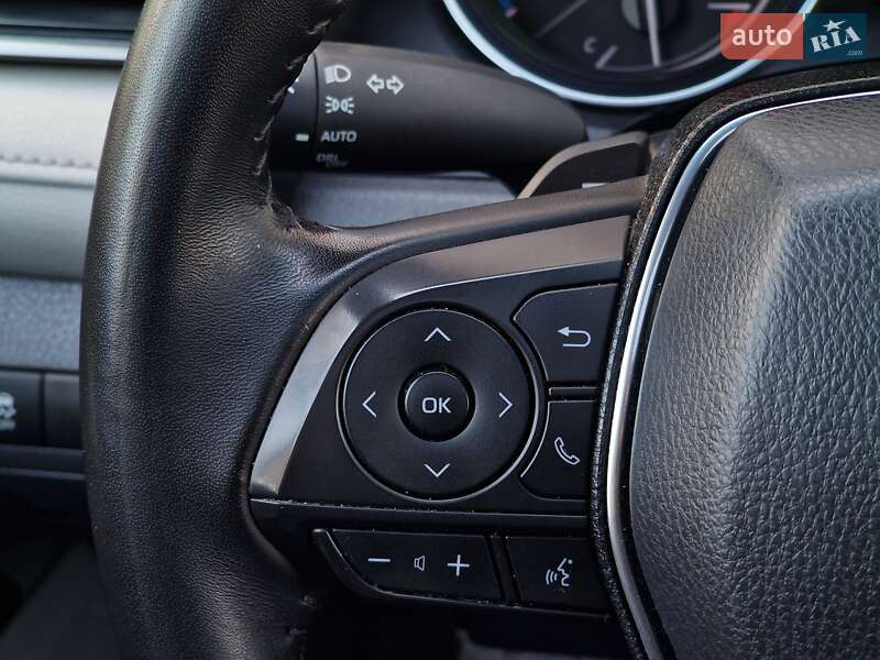 Седан Toyota Camry 2019 в Одесі