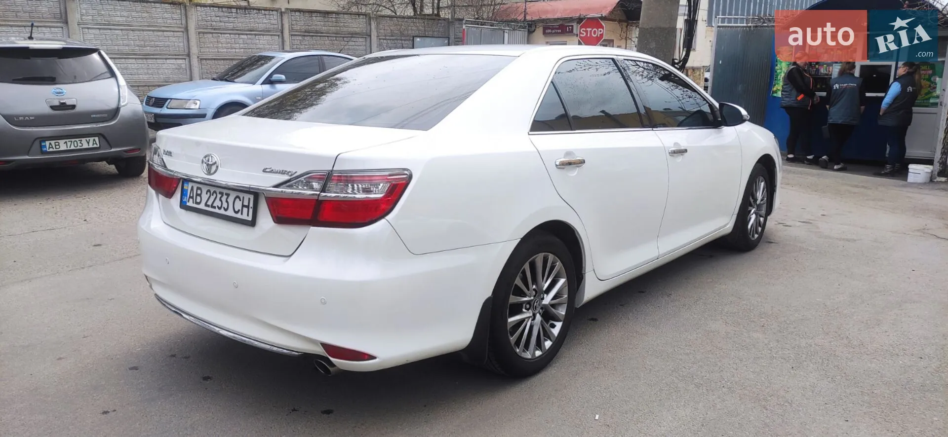 2017 Toyota Camry - мініатюра 2