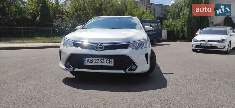 Седан Toyota Camry 2017 в Вінниці