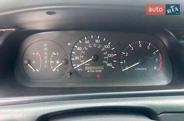 Седан Toyota Camry 2000 в 