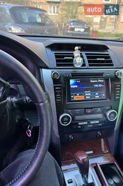 Седан Toyota Camry 2013 в 