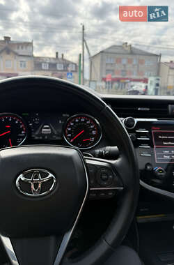 Седан Toyota Camry 2020 в 
