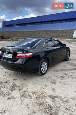 Седан Toyota Camry 2009 в Сумах
