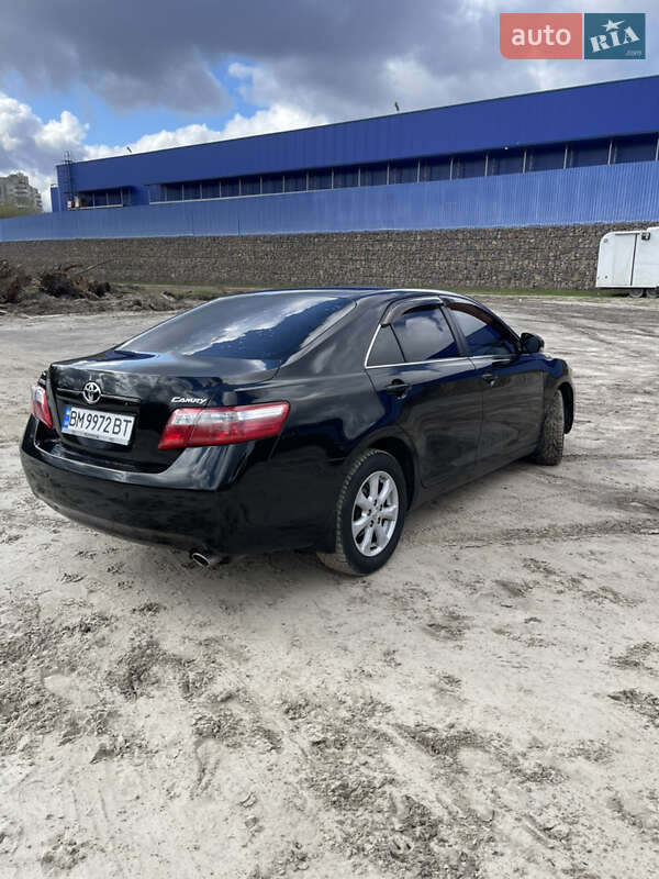 Седан Toyota Camry 2009 в Сумах