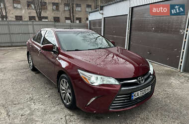 Седан Toyota Camry 2017 в Києві