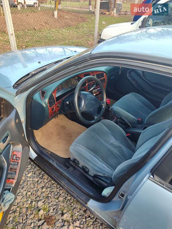 Седан Toyota Camry 1992 в Сараті