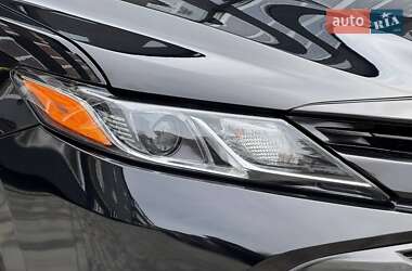Седан Toyota Camry 2018 в 