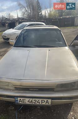 Седан Toyota Camry 1990 в 