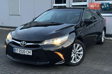 Седан Toyota Camry 2015 в 