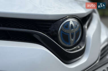 Седан Toyota Camry 2019 в 