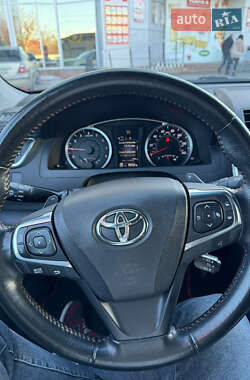Седан Toyota Camry 2016 в 