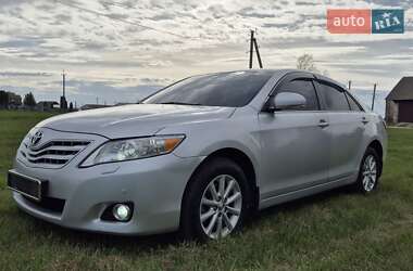 Седан Toyota Camry 2009 в 