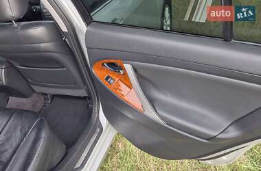Седан Toyota Camry 2009 в 