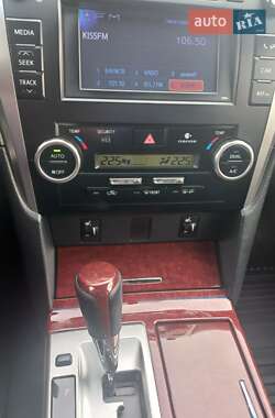 Седан Toyota Camry 2014 в 