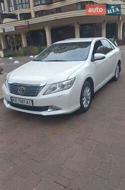 Седан Toyota Camry 2014 в 