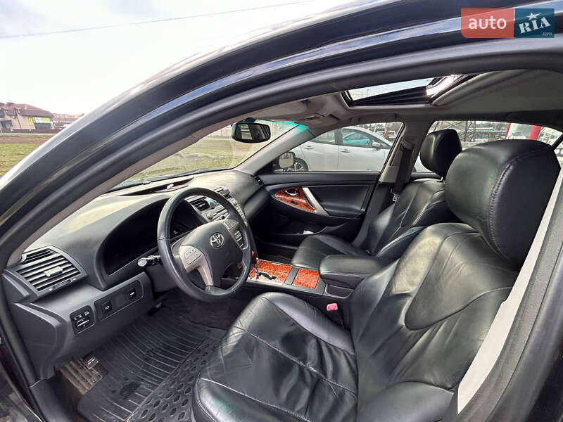 Седан Toyota Camry 2007 в Вінниці