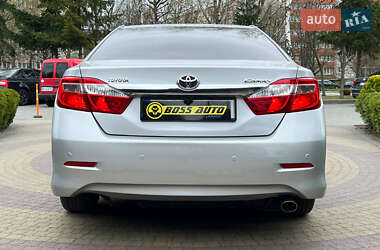 Седан Toyota Camry 2013 в 