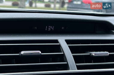 Седан Toyota Camry 2013 в 