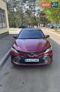 Седан Toyota Camry 2018 в 
