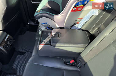 Седан Toyota Camry 2014 в 